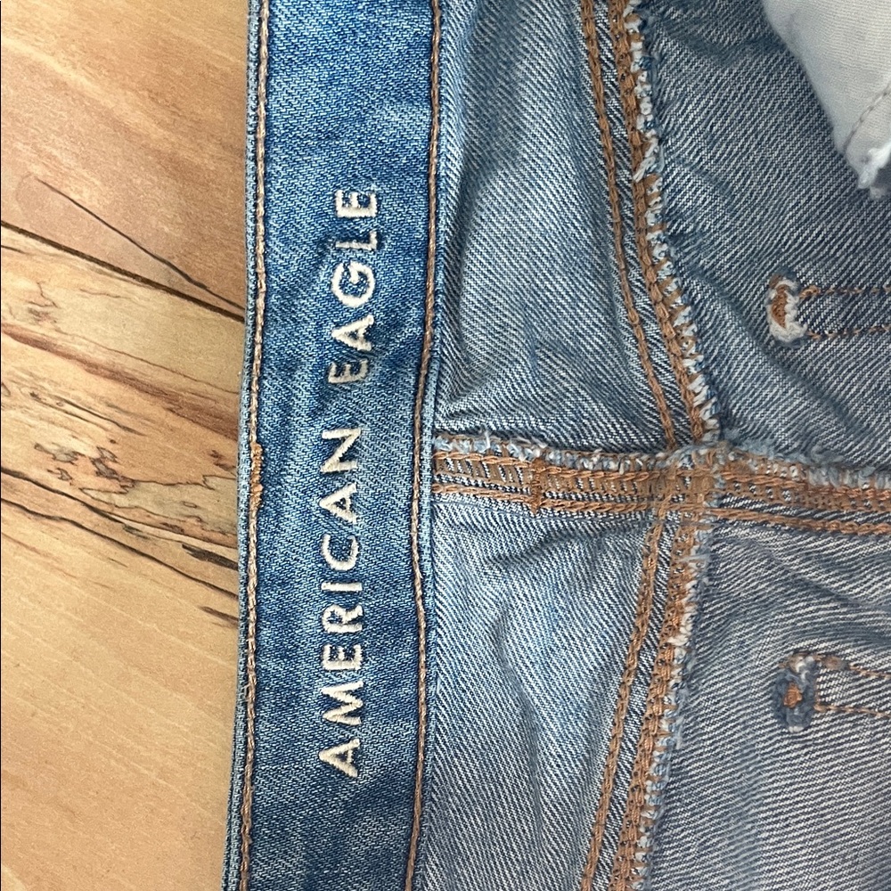 American Eagle Outfitters Blue Denim Shorts - Picture 2 of 3